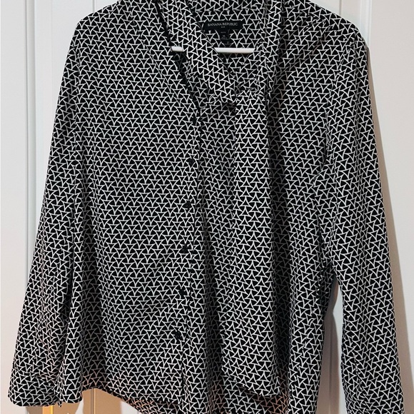 Banana Republic-Black and White Patterned Top Medium - Picture 4 of 7